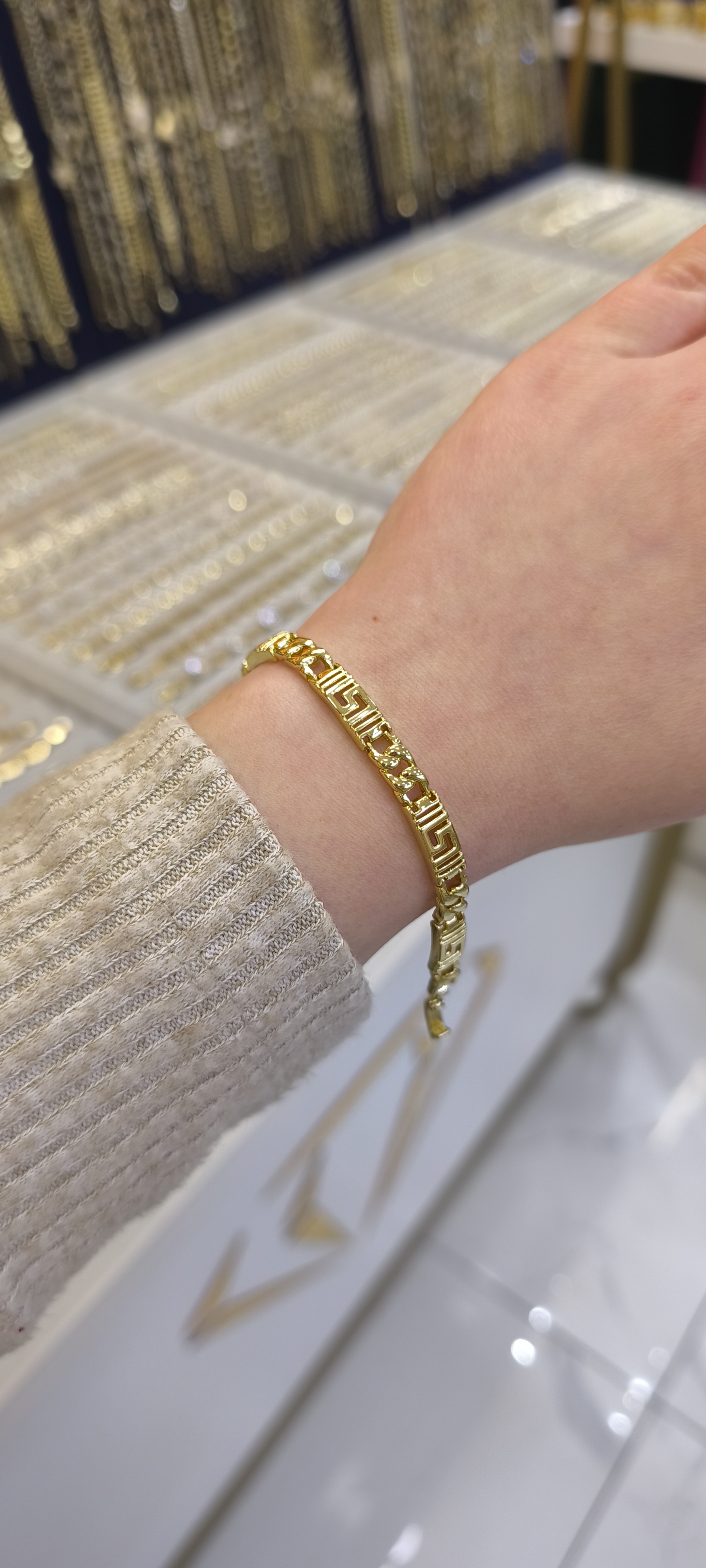 XUPING - ÜÇ ARTI BİR VERSACE