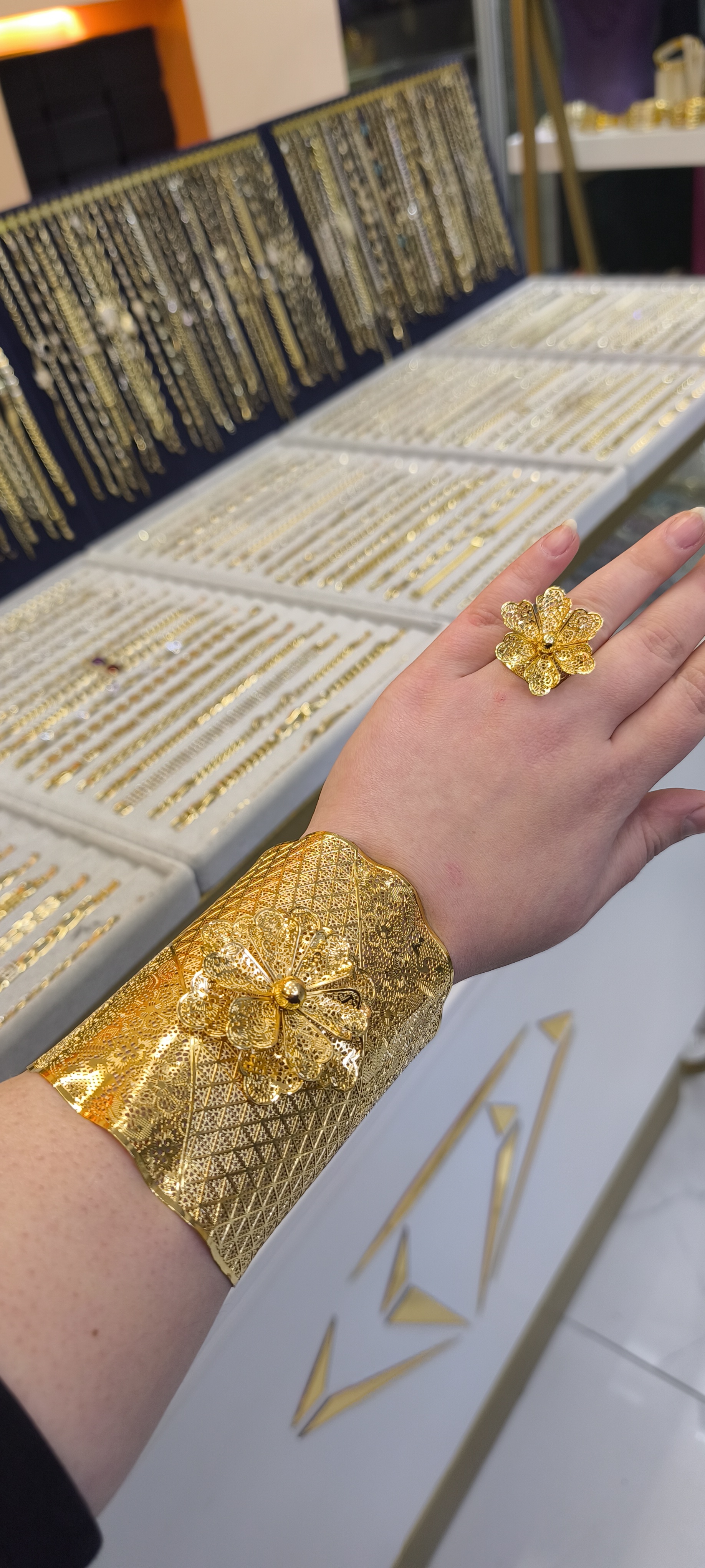 ALTIN KAPLAMA-TÜL KELEPÇE-YÜZÜK